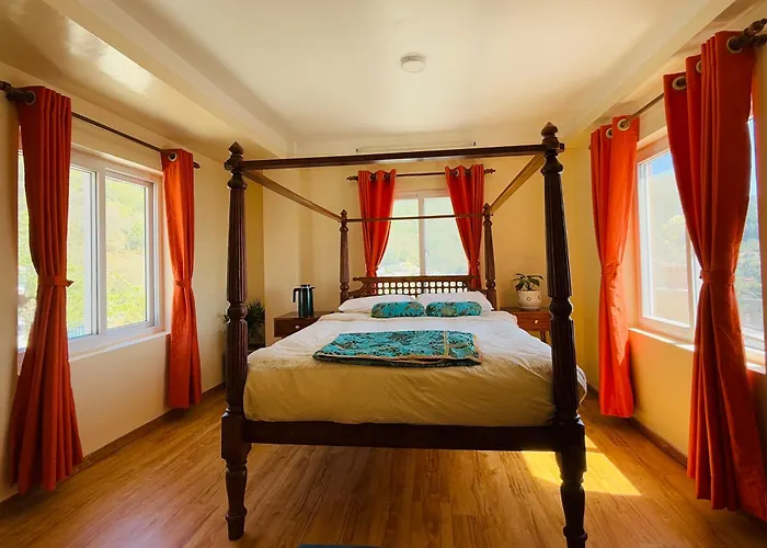 Perched On A Mountain Top, Breathtaking View Homestay